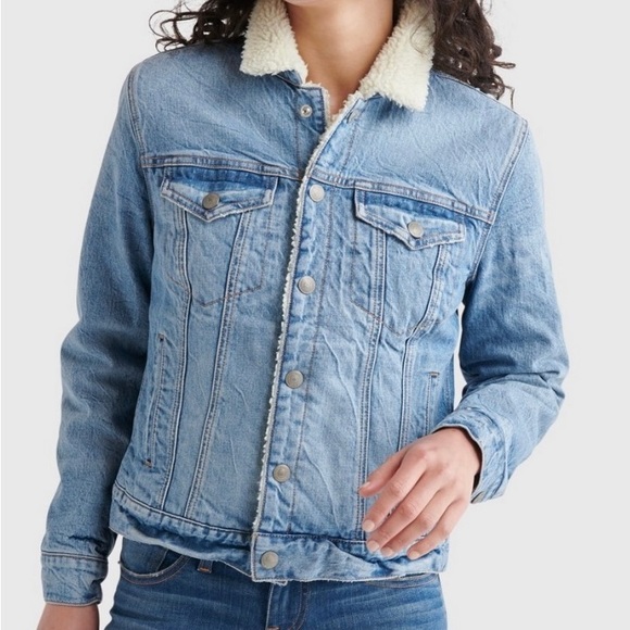 NWT Lucky Brand Faux Shearling Lined Denim Trucker Jacket - Picture 3 of 3